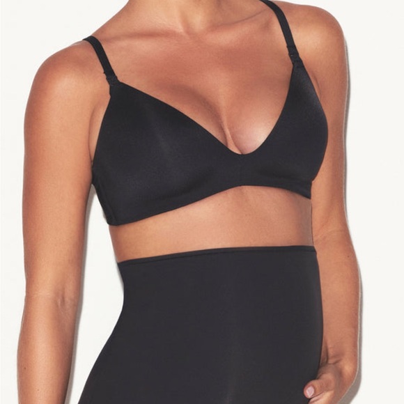 SKIMS ONYX WIRELESS FORM MATERNITY 44DD - Picture 1 of 7